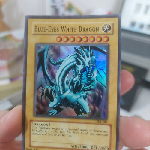 Blue-Eyes White Dragon SKE-001 like new
