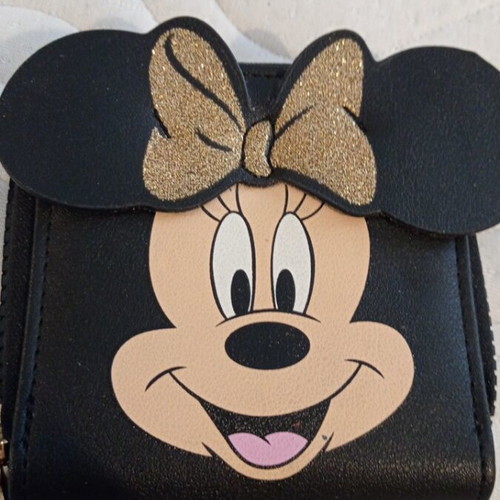 Children's wallet like new with Minnie Mouse design