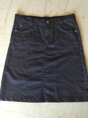 Blue children's skirt size 12 like new with pockets and adjustable waist