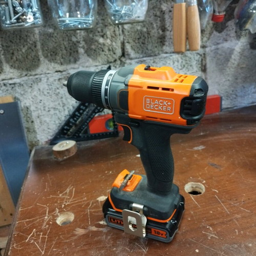 Black and Decker drill driver like new