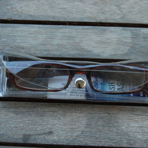Flash glasses +2.5 used with LED and case, brown