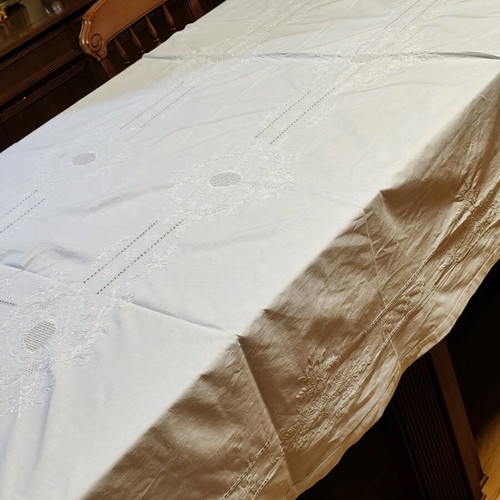 Handmade tablecloth like new 165x300