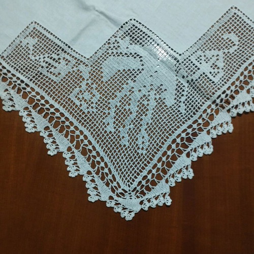 Handmade table square like new 95x95