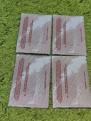 4 Sealed Packets "300" - 2006
