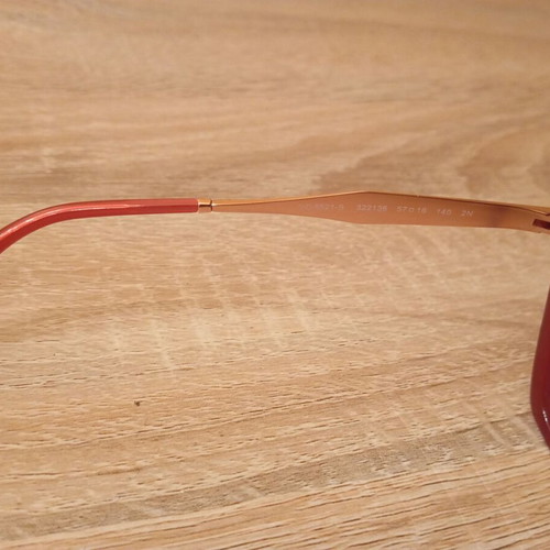 Vogue 322136 sunglasses like new, red with gold details