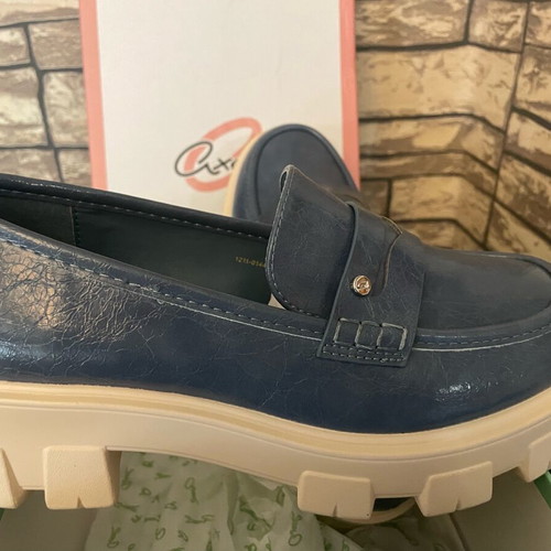 Axel loafers treaded sole new, size 38, blue turquoise