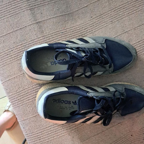 Adidas casual shoes like new, white and blue, size 43-43.5