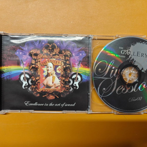 The Gallery Live Sessions 2CD like new, electronic music