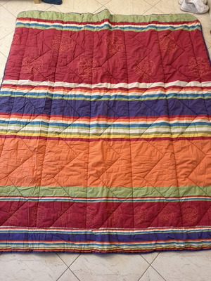 Kentia double bed quilt like new, reversible 2.00x2.50