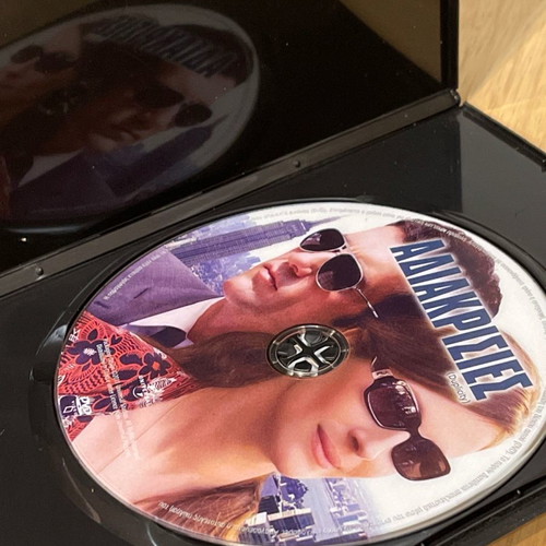Duplicity DVD new, spy movie with subtitles