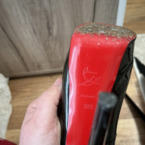 Christian Louboutin γόβες μεταχειρισμένες, μέγεθος 38.5, μαύρες