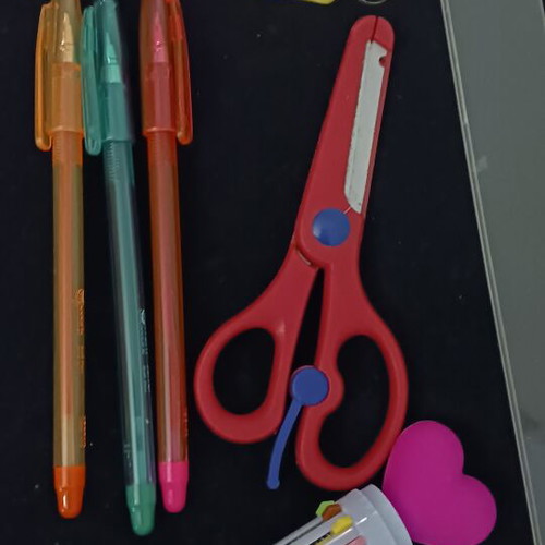 Set of 14 stationery and drawing supplies, mostly new