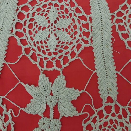 Handmade crochet round tablecloth new with grapes