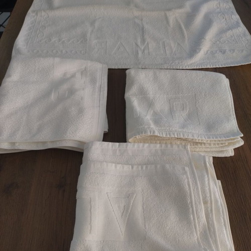 Towel set pack with 1 body towel and 3 face towels, cotton, unused