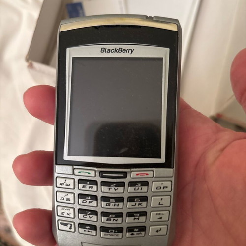 BlackBerry 7100g like new with box and manuals collectible
