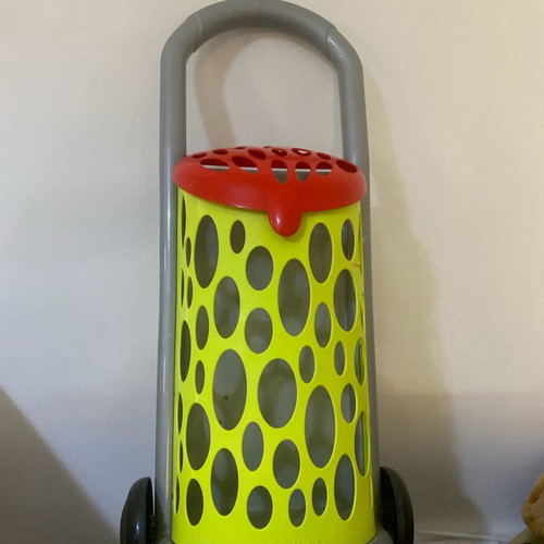 Super Market Cart like new