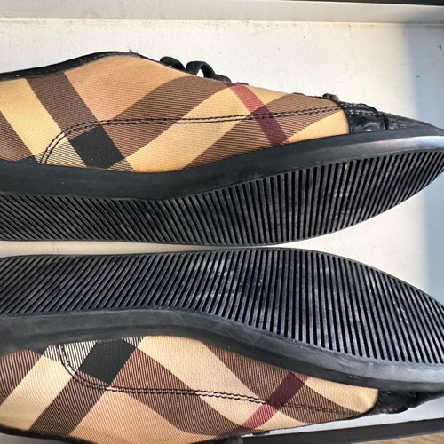 Burberry shoes size 37 like new, black