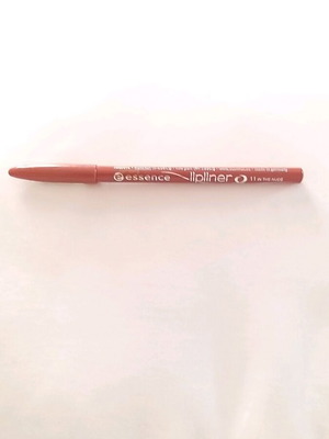 Essence lip liner like new in nude shade