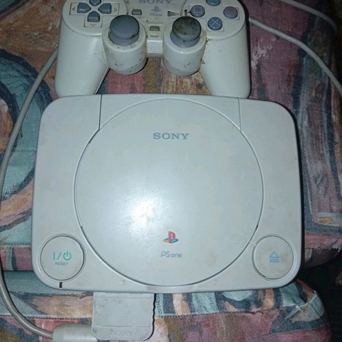 PlayStation 1 used, works