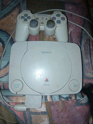 PlayStation 1 used, works