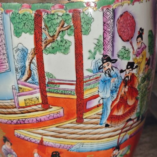 Chinese vintage Rose Medallion floor vase used, handmade porcelain