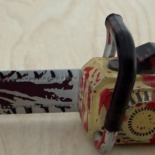 Resident Evil 5 Chainsaw USB stick like new