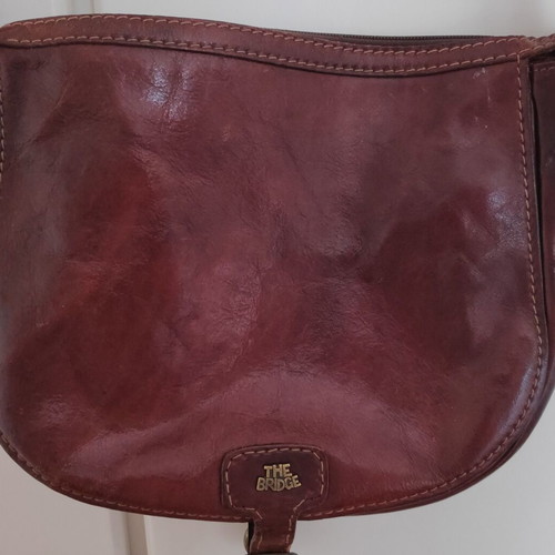 The Bridge shoulder bag used, cognac leather, spacious with three compartments