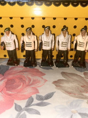 7 Pal and Athina Lokatzides military figures used, pack