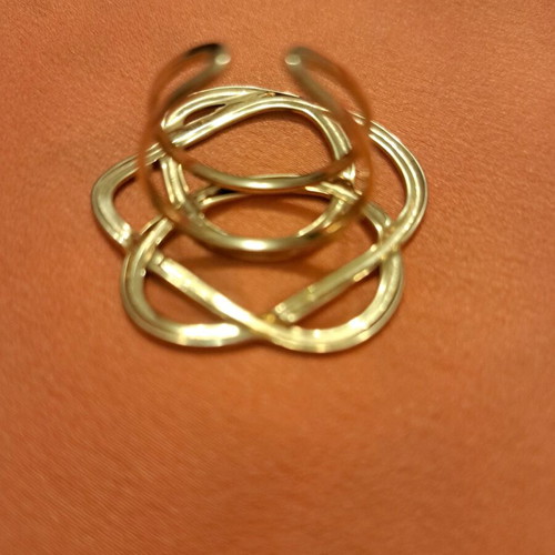 Ring new, gold-colored stainless steel
