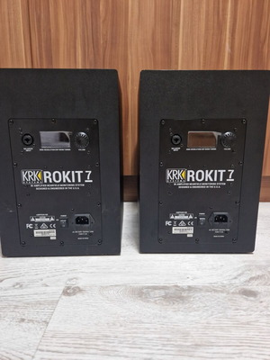 KRK Rokit 7 G4 studio monitor set of 2