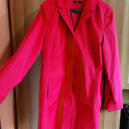 Women's stylish red coat Zero used, size XL 42