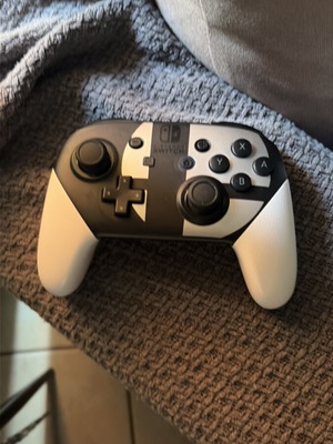 Nintendo Switch Pro Controller Super Smash Bros. Ultimate Edition like new