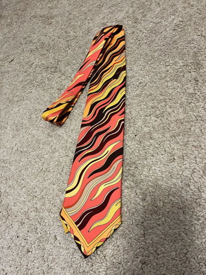 Emilio Pucci men's silk tie like new, multicolor