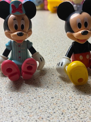 Minnie & Mickey figures in excellent condition, set of 2