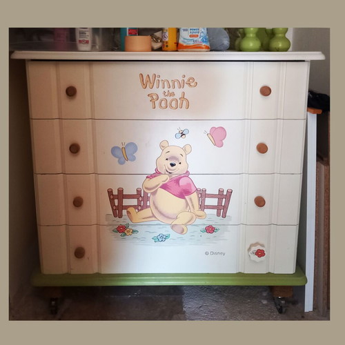 Winnie children's dresser with 4 drawers, used