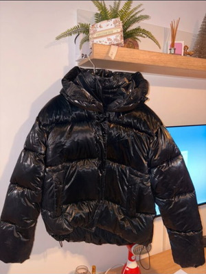 Calvin Klein Jeans puffer jacket with hood like new, black, size M