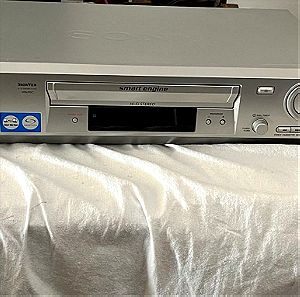 Πωλείται Sony SLV SE820E vhs video cassette recorder σε άριστη κατάσταση