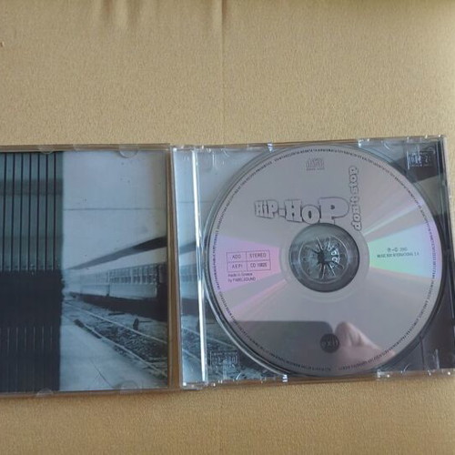Nea Elliniki Hip Hop Skin CD used
