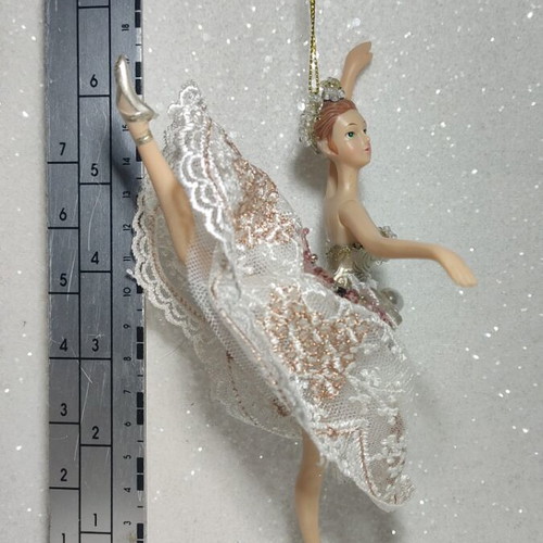 Ballerina resin figure with lace