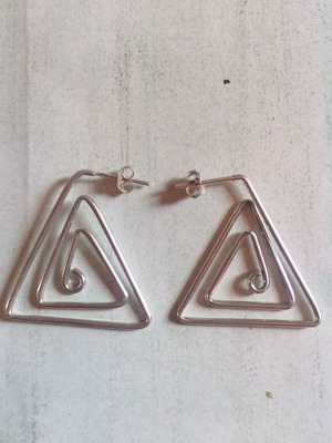 Silver 925 earrings hoops with triangular spiral new