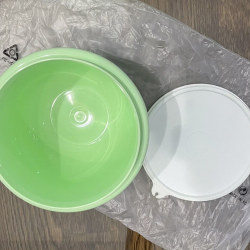 Tupperware Peng mixing bowl 1.0 L lime green