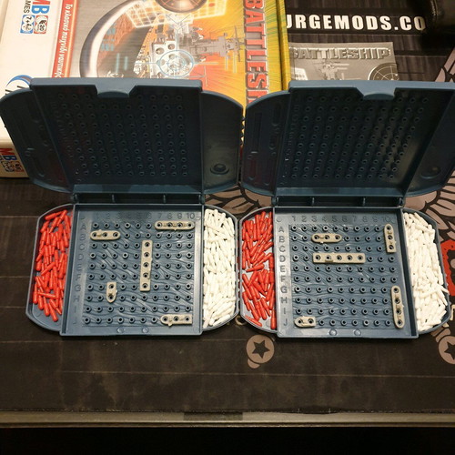 Battleship Pocket board game like new