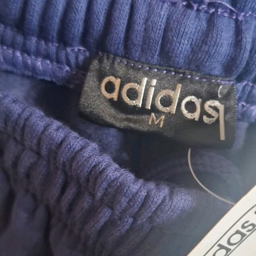 Adidas shorts authentic new, size M, purple