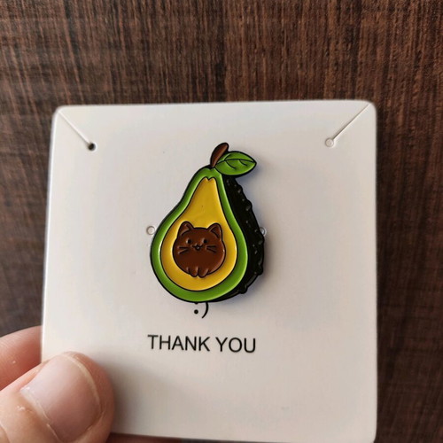 Avocado cat pin like new
