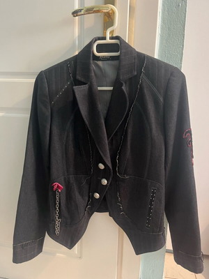 Ysatis jacket black like new, denim with lining and shoulder pads