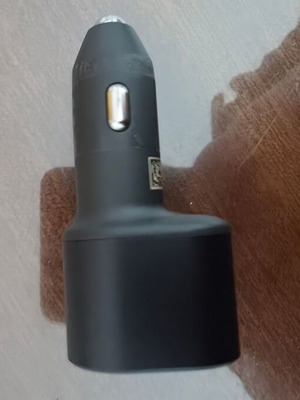Samsung Dual Car Charger used with 1xUSB-A and 1xType-C ports