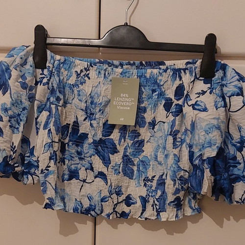H&M Cropped Off Shoulder Top new, floral, medium, blue shades
