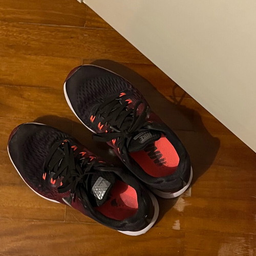 Nike Air Zoom Pegasus 38.5 sport shoe used, black with fuchsia details