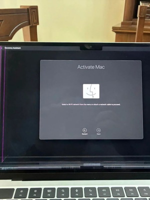 Apple MacBook Air M2 8GB 512GB SSD used, screen issue