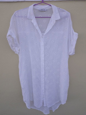 Badila wide short-sleeve transparent shirt like new